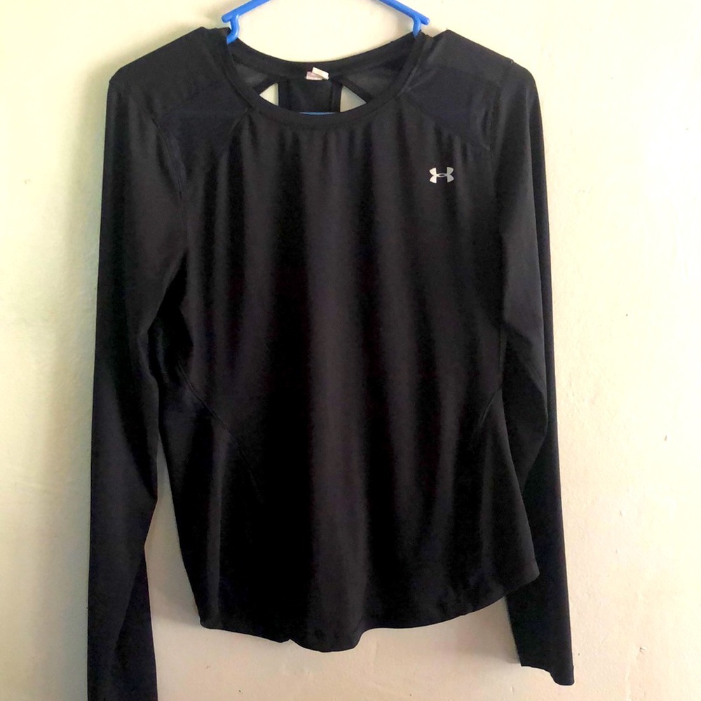 Under Armor- Long Sleeved- open razor back- Sz S